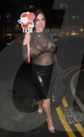 EXKLUSIV - Lisa Appleton und Chrissie Wunna 'üppig' in Manchester unterwegs