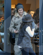 EXKLUSIV - Kate Hudson mit der Familie in Aspen unterwegs