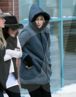 EXKLUSIV - Kate Hudson mit der Familie in Aspen unterwegs