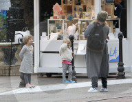 EXKLUSIV - Drew Barrymore mit ihren Kindern auf Shoppingtour
