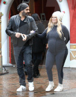 PEOPLE - Hochschwangere Jenna Jameson geht mit ihrem Verlobten Lior Bitton einkaufen