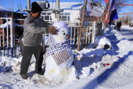FEATURE - China: Schneemänner in Heilongjiang 