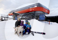 FEATURE - Strassenhund Arthur aus Ecuador macht mit seiner neuen Familie den ersten Winterurlaub 