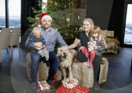 FEATURE - Strassenhund Arthur aus Ecuador macht mit seiner neuen Familie den ersten Winterurlaub 
