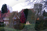 PEOPLE - George Michael's Heim in Goring on Thames