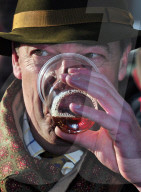 PEOPLE - Nigel Farage nimmt an der traditionellen Boxing Hunt teil