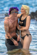 EXKLUSIV - Paris Jackson und Michael Snoody heisses Geturtel auf Maui
