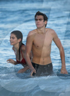 PEOPLE - Familie Crawford Gerber sonnt in Miami
