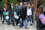 PEOPLE - Tom Hanks besucht mit seiner Familie Disneyland