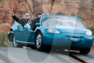 PEOPLE - Tom Hanks besucht mit seiner Familie Disneyland