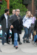 PEOPLE - Tom Hanks besucht mit seiner Familie Disneyland