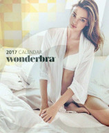 PEOPLE - Miranda Kerr wirbt für Wonderbra