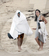 PEOPLE - Jack Gyllenhaal und und Greta Caruso planschen auf St. Barts