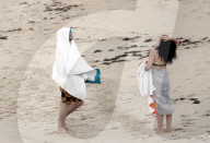 PEOPLE - Jack Gyllenhaal und und Greta Caruso planschen auf St. Barts