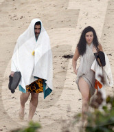 PEOPLE - Jack Gyllenhaal und und Greta Caruso planschen auf St. Barts