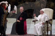 NEWS - Vatikan: Zirkus-Vorstellung fÃ¼r Papst Franziksus