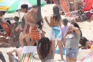 EXKLUSIV - Vincent Cassel erholt sich mit Tina Kunakey in Brasilien