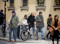 PEOPLE - Paolo Berlusconi bummelt mit Tochter Rebecca durch Mailand
