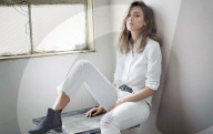 PEOPLE - Jessica Alba posiert für ihre Jeans-Kollektion bei Revolve