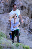 PEOPLE - Ashley Olsen und Richard Sachs machen einen Spaziergang auf Saint Barths