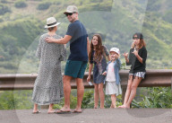 PEOPLE - Jessica Alba posiert mit der Familie auf Hawaii