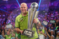 NEWS - London: Michael van Gerwen gewinnt die Dartmeisterschaft 