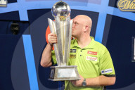 NEWS - London: Michael van Gerwen gewinnt die Dartmeisterschaft 