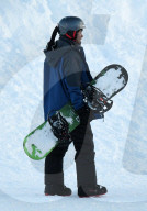 EXKLUSIV - Maddox Jolie-Pitt nimmt Snowboard-Unterricht in Colorado