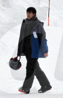 EXKLUSIV - Maddox Jolie-Pitt nimmt Snowboard-Unterricht in Colorado