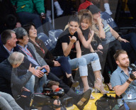 PEOPLE - Kendall Jenner fiebert mit den Lakers mit
