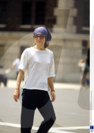 JACKIE ONASSIS WALKING DOWN THE STREET OF NEW YORK, AMERICA - SEP 1990