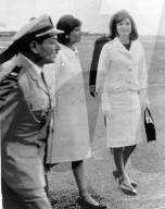 STilikone Jackie Kennedy