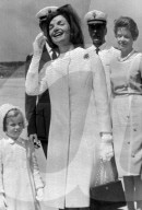 STilikone Jackie Kennedy