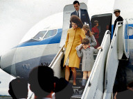 STilikone Jackie Kennedy