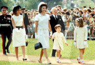 STilikone Jackie Kennedy