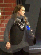 PEOPLE - Jessica Alba verlässt Arztpraxis in Beverly Hills