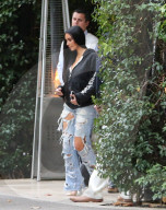 PEOPLE - Kim Kardashian zeigt sich mal wieder in der Öffentlichkeit