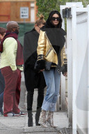 EXKLUSIV - Kendall Jenner flirtet mit Chandler Parsons in einem Bugatti Laden