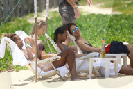 PEOPLE -  Gute Badestimmung: Lais Ribeiro und Romee Strijd amüsieren sich in Rio