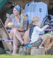 PEOPLE - Hilary Duff geniesst die Ferien auf Hawaii