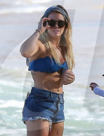 PEOPLE - Hilary Duff geniesst die Ferien auf Hawaii