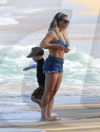 PEOPLE - Hilary Duff geniesst die Ferien auf Hawaii