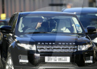 PEOPLE - George Michael's Ex-Freund Fadi Fawaz kurvt in London umher