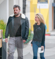 PEOPLE - Ben Affleck mit einer blonden unbekannten in Beverly Hills unterwegs