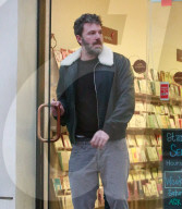 PEOPLE - Ben Affleck mit einer blonden unbekannten in Beverly Hills unterwegs