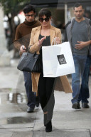PEOPLE - Emma Roberts und Lea Michele bummeln in Hollywood
