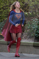 PEOPLE - Supergirl: Melissa Benoist steht in Vancouver vor der Linse
