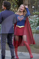 PEOPLE - Supergirl: Melissa Benoist steht in Vancouver vor der Linse