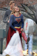 PEOPLE - Supergirl: Melissa Benoist steht in Vancouver vor der Linse