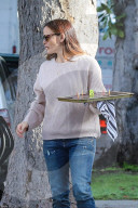 PEOPLE - Jennifer Garner überrascht Klein Seraphina mit einem Geburtstagskuchen